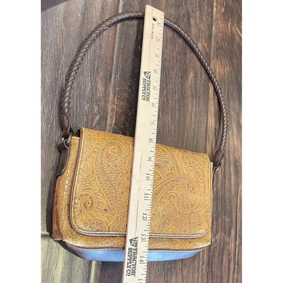 Relic Paisley Brown Leather Embossed Purse With Braided Strap & Magnetic Closure - Picture 5 of 11